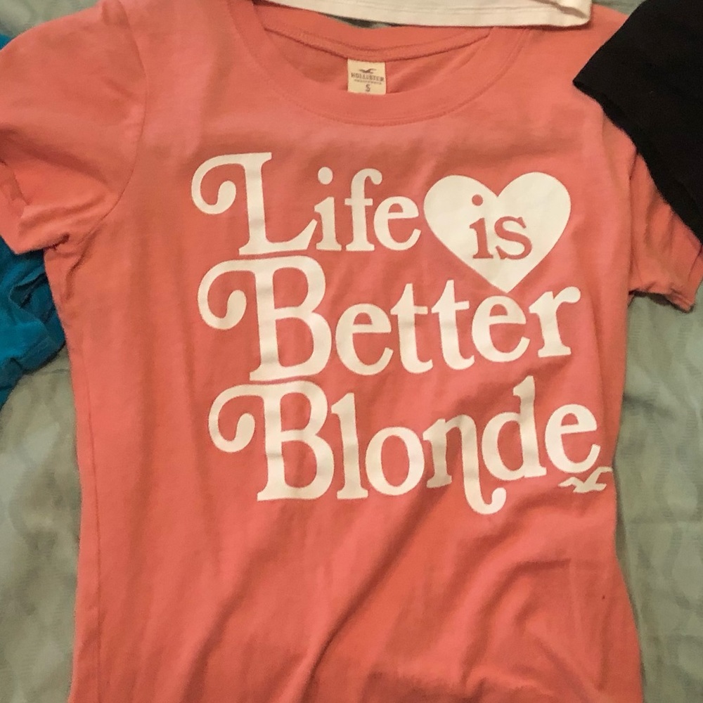 Blonde Hollister Tee